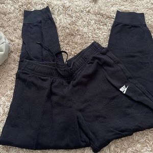 NWOT women’s Nike joggers